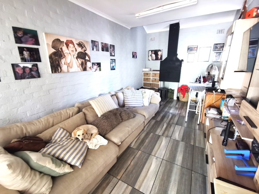 To Let 3 Bedroom Property for Rent in Kleingeluk Western Cape